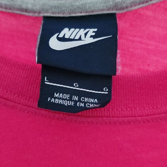 Nike Top - Picture 3 of 3